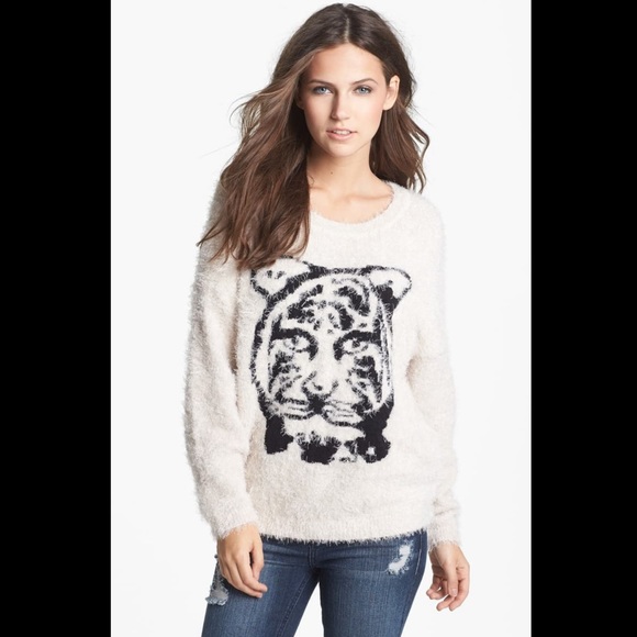 Love by Design Tiger‎ Eyelash Sweater Ivory Fuzzy - Picture 1 of 9